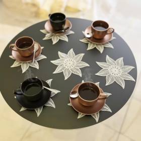 6 lı Dantel Kahve Sunumluğu 15x15 cm Asorti Desenli Dekoratif Bardak Altlığı