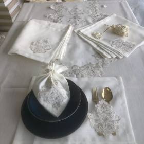Sofra Takımı Mimoza Gardenya Keten Yemek Takımı 160x260 Masa Seti 26 Parça Runner Set Kreme Gold