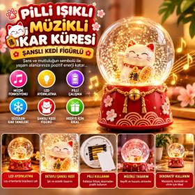 Pilli Işıklı Müzikli Kar Küresi–Şanslı Kedi Figürlü Eğlenceli Masaüstü Biblo, LED Aydınlatmalı Dekoratif Hediyelik Kar Küresi