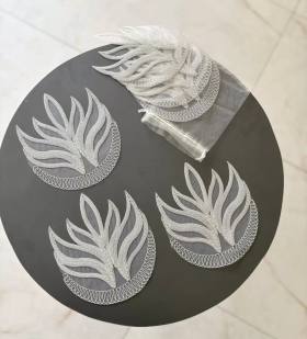 6 lı Dantel Kahve Sunumluğu 15x15 cm Asorti Desenli Dekoratif Bardak Altlığı
