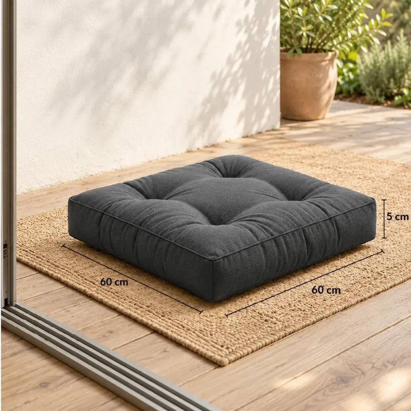Kapitone Kare Yer Minderi · 60 × 60 × 5 cm | Antrasit | İç mekân
