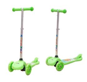 SH40512 ISIKLI  3 TEKER SCOOTER 1 Adet