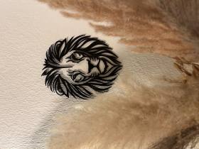 3D Baskı Aslan Figürlü Duvar Dekoru Heybetli Aslan Kabartma Duvar Panosu