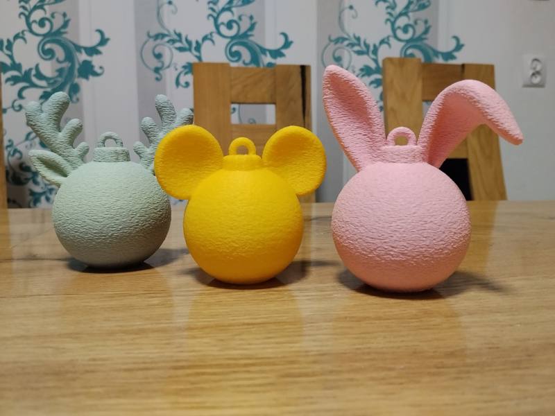 3D Baskı Yılbaşı Top Süsü ve Ayaklı Dekoratif Noel Süsleri 3 Parça