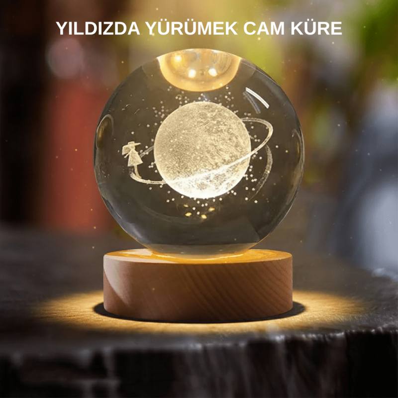 Sarı Işıklı Dekoratif Cam Küre Kız Figürlü Ahşap Standlı